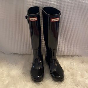 Hunter black rain boots